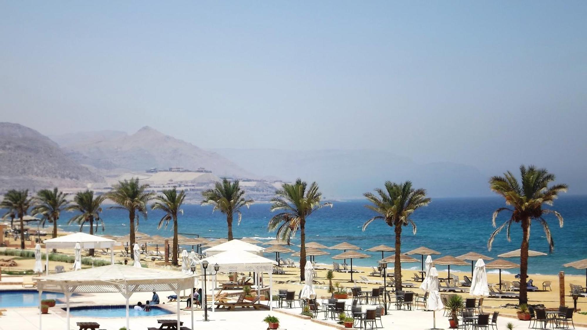 Dome Marina Hotel & Resort Ain Sokhna Ain Suchna Exterior foto