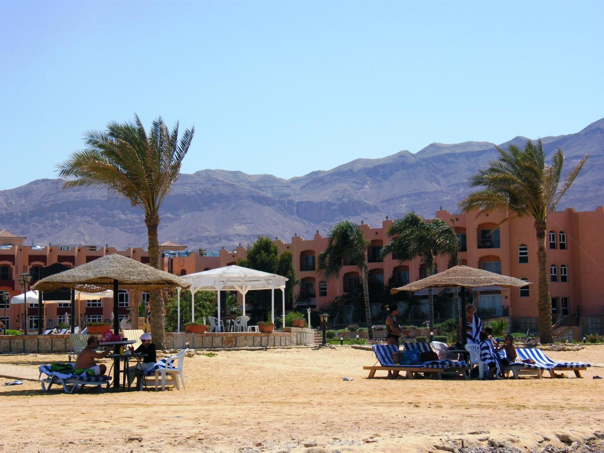 Dome Marina Hotel & Resort Ain Sokhna Ain Suchna Exterior foto