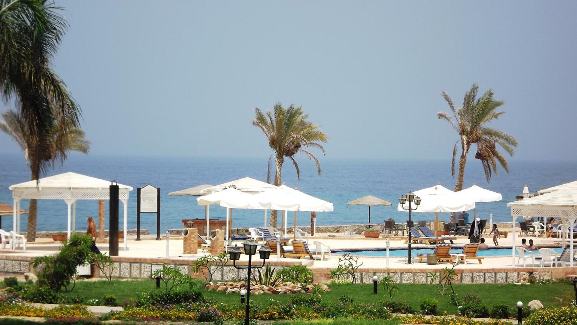 Dome Marina Hotel & Resort Ain Sokhna Ain Suchna Exterior foto