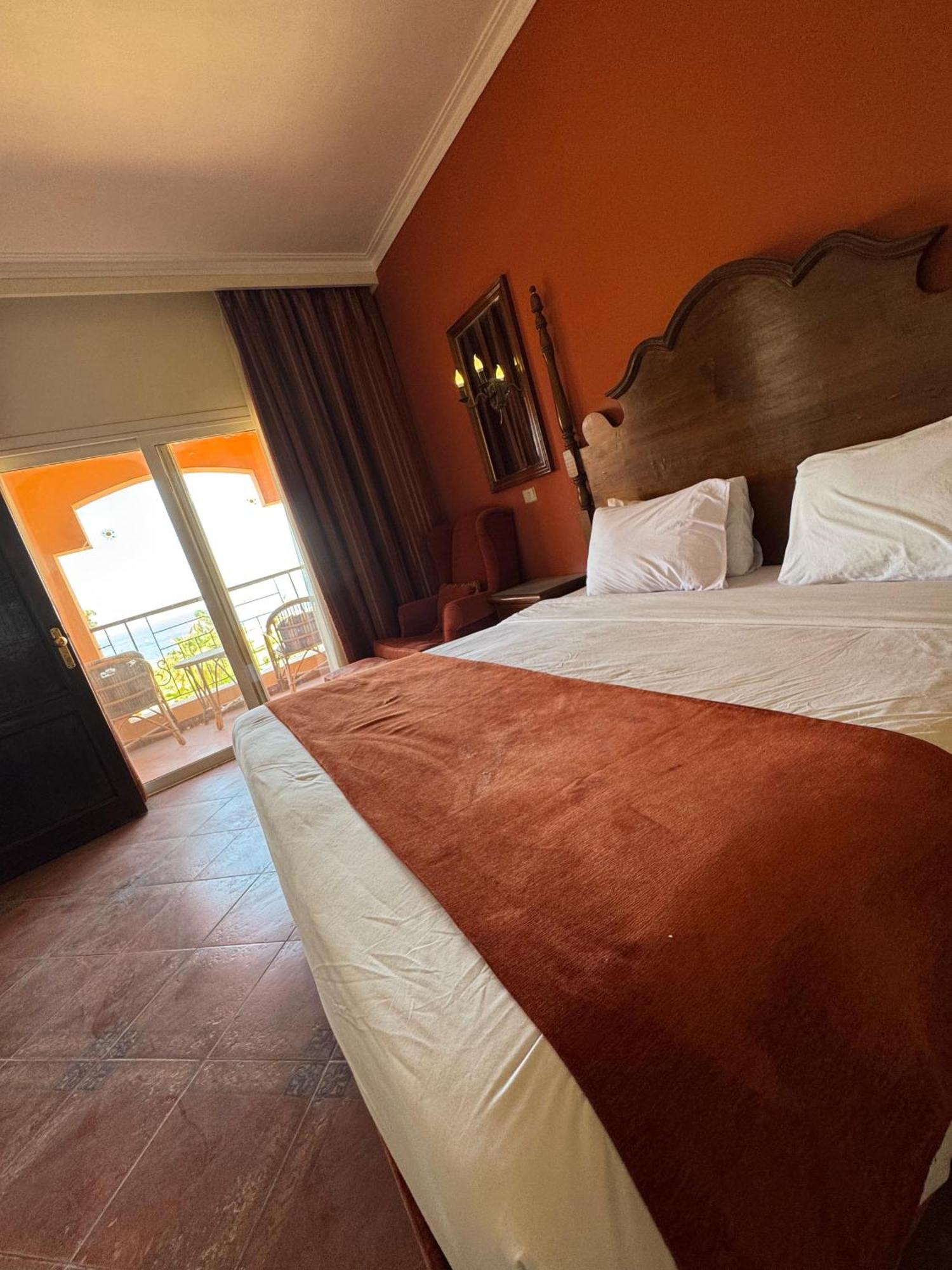 Dome Marina Hotel & Resort Ain Sokhna Ain Suchna Exterior foto